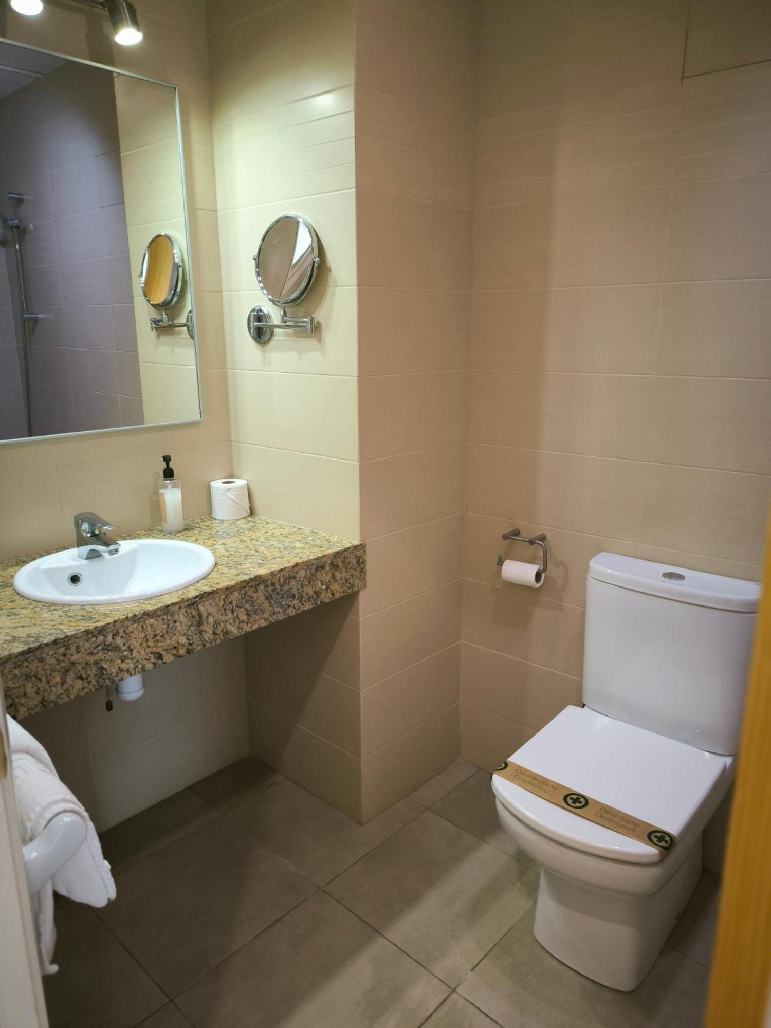 Hotel Geminis Ciutadella  Phòng bức ảnh